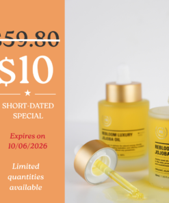 Rebloom Luxury Jojoba Oil (50ml)_Expires 10/2026 Rebloom is a premium aesthetic brand currently used in over 3,000 aesthetic clinics outside of Korea. The brand has been proven effective in skin regeneration, hydration, and soothing. Its products are used in aesthetic centers and dermatological research labs, and have been developed in collaboration with industry professionals and experts. Rebloom Luxury Jojoba Oil (50ml) Rebloom Luxury Jojoba oil is made with 100% organic jojoba oil, rich in natural proteins, minerals, and vitamins. It helps balance oil and moisture levels while providing deep hydration. Ingredients Simmondsia Chinensis (Jojoba) Seed Oil